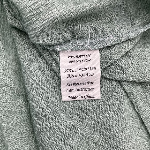 Blu Pepper Sleeveless Square Neck Gauzy Lt Green Cross Stitch Accent Top LG - Picture 8 of 9